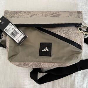 Adidas Men's or Women’s Beige and Black Belt Bag
